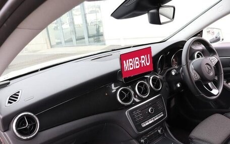 Mercedes-Benz CLA, 2017 год, 1 350 000 рублей, 22 фотография