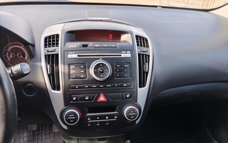 KIA cee'd I рестайлинг, 2011 год, 850 000 рублей, 2 фотография