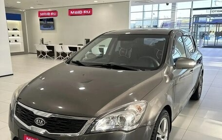 KIA cee'd I рестайлинг, 2011 год, 389 000 рублей, 1 фотография