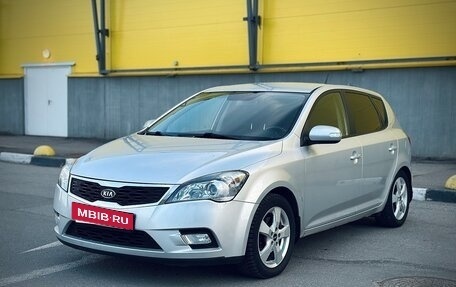 KIA cee'd I рестайлинг, 2010 год, 990 000 рублей, 5 фотография