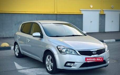 KIA cee'd I рестайлинг, 2010 год, 990 000 рублей, 7 фотография