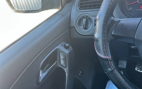 Volkswagen Polo VI (EU Market), 2011 год, 465 000 рублей, 2 фотография