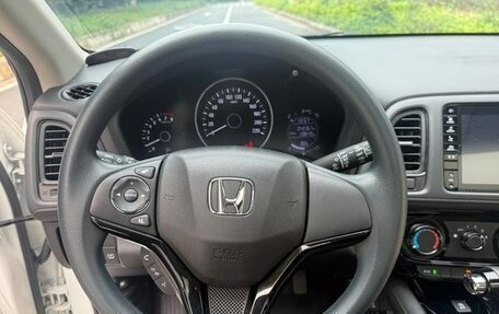 Honda Vezel, 2022 год, 1 650 002 рублей, 13 фотография