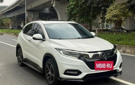 Honda Vezel, 2022 год, 1 650 002 рублей, 2 фотография