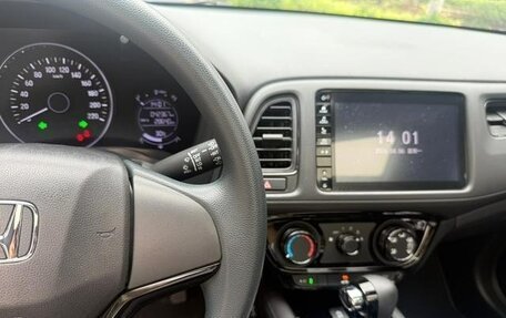 Honda Vezel, 2022 год, 1 650 002 рублей, 18 фотография