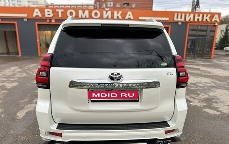 Toyota Land Cruiser Prado 150 рестайлинг 2, 2017 год, 5 100 000 рублей, 4 фотография