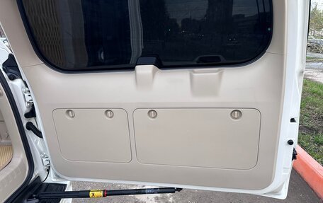 Toyota Land Cruiser Prado 150 рестайлинг 2, 2017 год, 5 100 000 рублей, 20 фотография