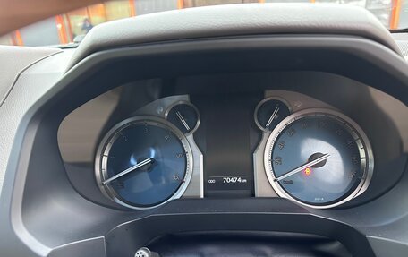 Toyota Land Cruiser Prado 150 рестайлинг 2, 2017 год, 5 100 000 рублей, 14 фотография