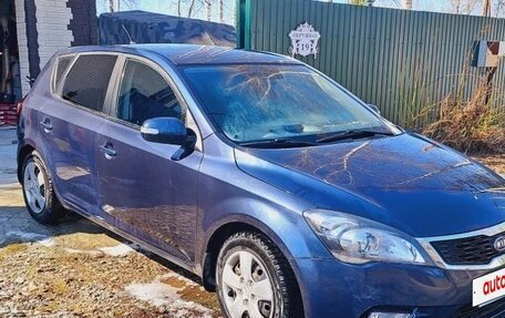 KIA cee'd I рестайлинг, 2010 год, 650 000 рублей, 3 фотография