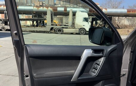 Toyota Land Cruiser Prado 150 рестайлинг 2, 2020 год, 7 200 000 рублей, 12 фотография