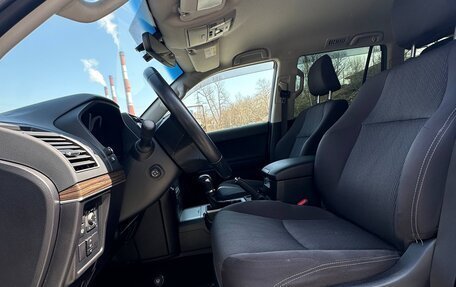 Toyota Land Cruiser Prado 150 рестайлинг 2, 2020 год, 7 200 000 рублей, 15 фотография