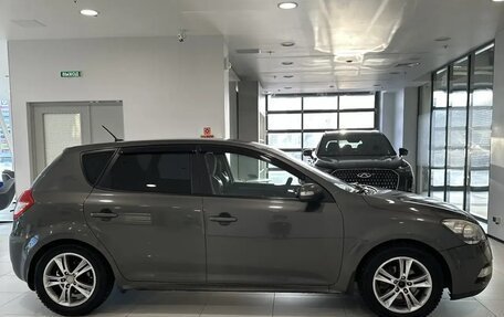 KIA cee'd I рестайлинг, 2011 год, 389 000 рублей, 4 фотография