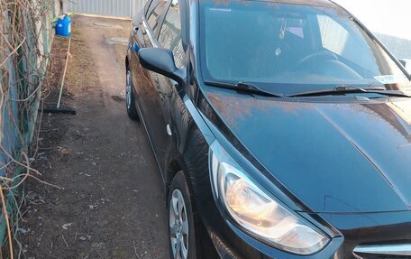 Hyundai Solaris II рестайлинг, 2014 год, 1 100 000 рублей, 1 фотография