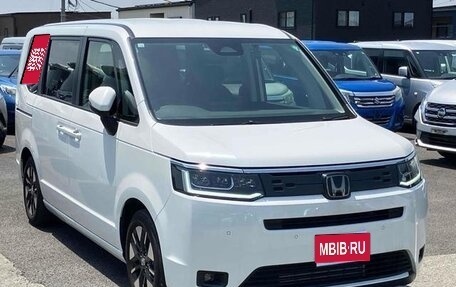 Honda Stepwgn, 2022 год, 1 950 000 рублей, 1 фотография