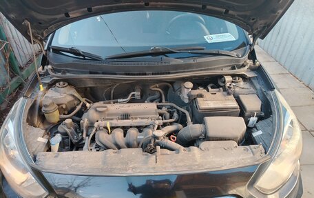 Hyundai Solaris II рестайлинг, 2014 год, 1 100 000 рублей, 3 фотография