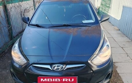 Hyundai Solaris II рестайлинг, 2014 год, 1 100 000 рублей, 11 фотография