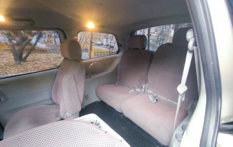 KIA Carnival III, 2004 год, 650 000 рублей, 20 фотография