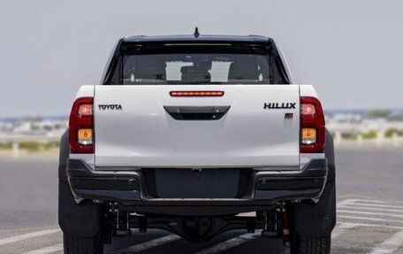 Toyota Hilux VIII, 2025 год, 9 500 000 рублей, 6 фотография