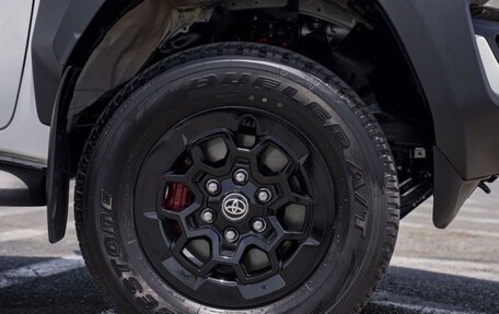 Toyota Hilux VIII, 2025 год, 9 500 000 рублей, 17 фотография