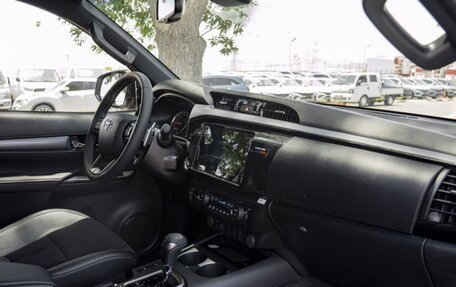 Toyota Hilux VIII, 2025 год, 9 500 000 рублей, 38 фотография