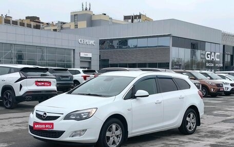 Opel Astra J, 2011 год, 899 000 рублей, 1 фотография