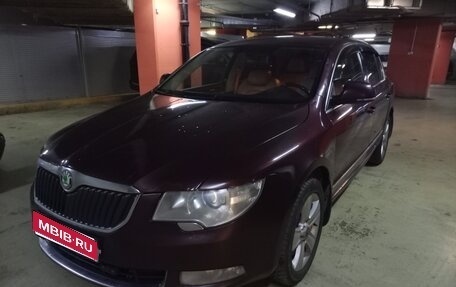Skoda Superb III рестайлинг, 2011 год, 795 000 рублей, 1 фотография