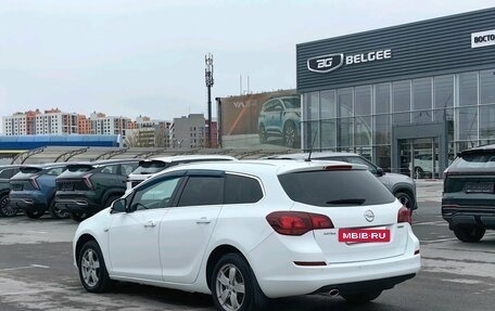 Opel Astra J, 2011 год, 899 000 рублей, 4 фотография