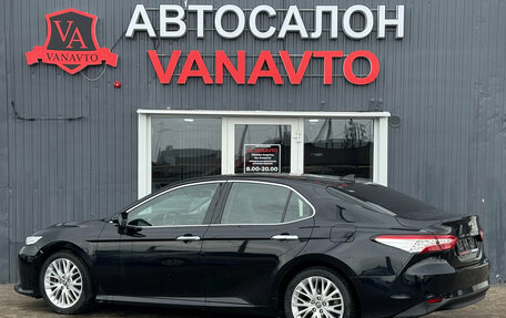Toyota Camry, 2018 год, 2 700 000 рублей, 6 фотография