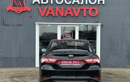 Toyota Camry, 2018 год, 2 700 000 рублей, 7 фотография