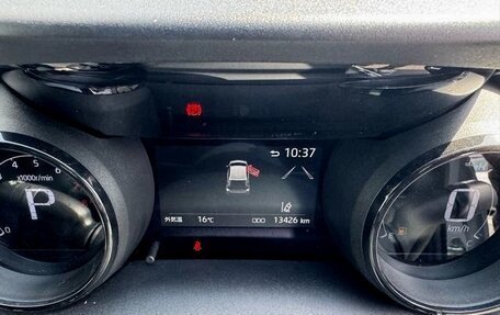 Toyota Yaris, 2023 год, 1 575 000 рублей, 12 фотография
