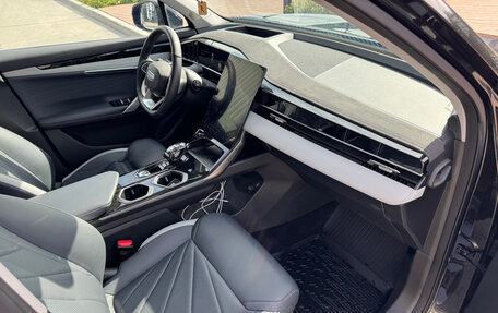 Geely Atlas, 2023 год, 3 000 000 рублей, 11 фотография