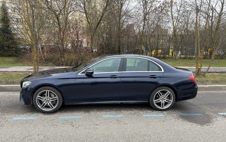 Mercedes-Benz E-Класс, 2019 год, 3 600 000 рублей, 3 фотография