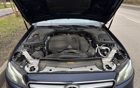 Mercedes-Benz E-Класс, 2019 год, 3 600 000 рублей, 6 фотография