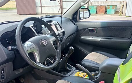 Toyota Hilux VII, 2012 год, 2 250 000 рублей, 23 фотография