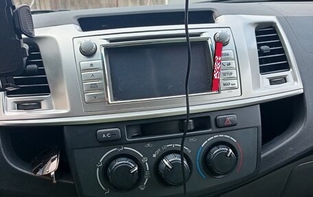Toyota Hilux VII, 2012 год, 2 250 000 рублей, 22 фотография