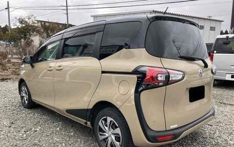 Toyota Sienta II, 2022 год, 1 118 000 рублей, 3 фотография