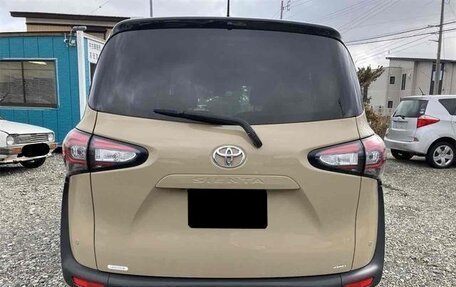 Toyota Sienta II, 2022 год, 1 118 000 рублей, 4 фотография