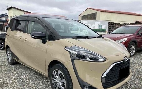 Toyota Sienta II, 2022 год, 1 118 000 рублей, 7 фотография