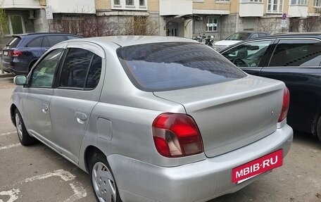 Toyota Platz, 2000 год, 230 000 рублей, 3 фотография