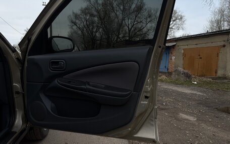 Nissan Almera, 2004 год, 175 000 рублей, 11 фотография