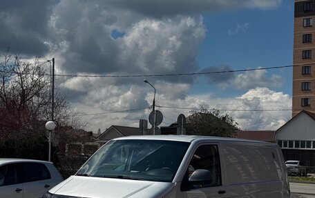 Volkswagen Transporter T5 рестайлинг, 2010 год, 1 550 000 рублей, 2 фотография