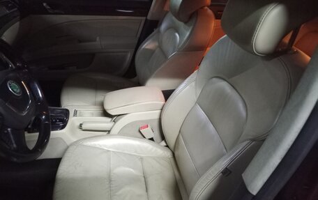 Skoda Superb III рестайлинг, 2011 год, 795 000 рублей, 5 фотография