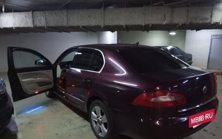 Skoda Superb III рестайлинг, 2011 год, 795 000 рублей, 4 фотография