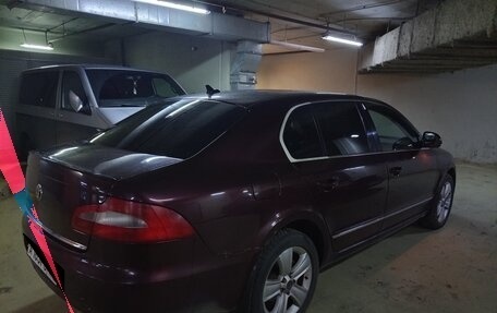 Skoda Superb III рестайлинг, 2011 год, 795 000 рублей, 2 фотография