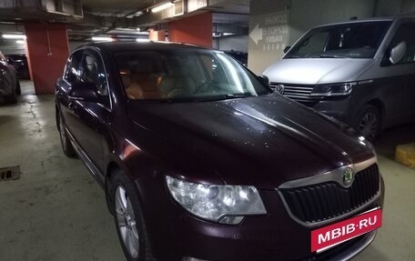 Skoda Superb III рестайлинг, 2011 год, 795 000 рублей, 3 фотография