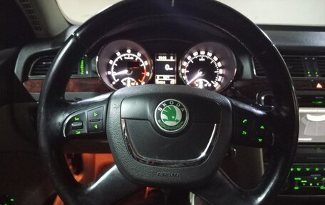 Skoda Superb III рестайлинг, 2011 год, 795 000 рублей, 26 фотография