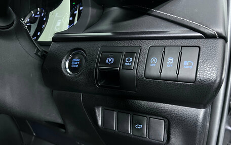 Toyota Harrier, 2019 год, 2 640 000 рублей, 17 фотография