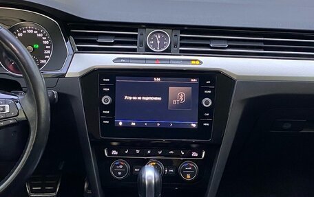 Volkswagen Passat B8 рестайлинг, 2018 год, 2 285 000 рублей, 18 фотография