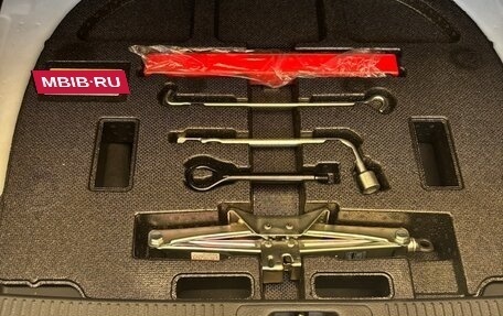 Toyota Camry, 2023 год, 3 900 000 рублей, 10 фотография