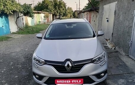 Renault Megane IV, 2018 год, 1 400 000 рублей, 4 фотография